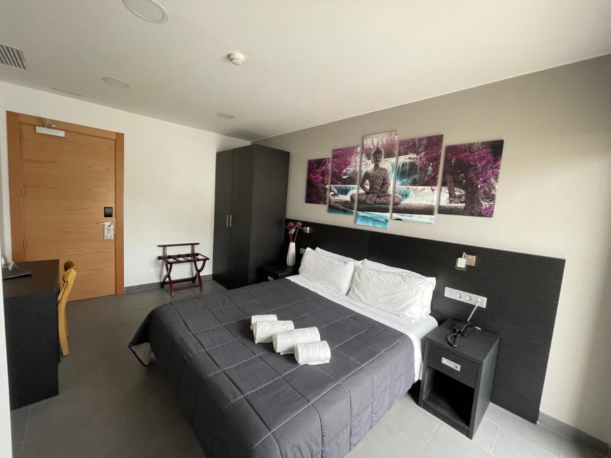 6 Bis Hotel Castelldefels Luaran gambar